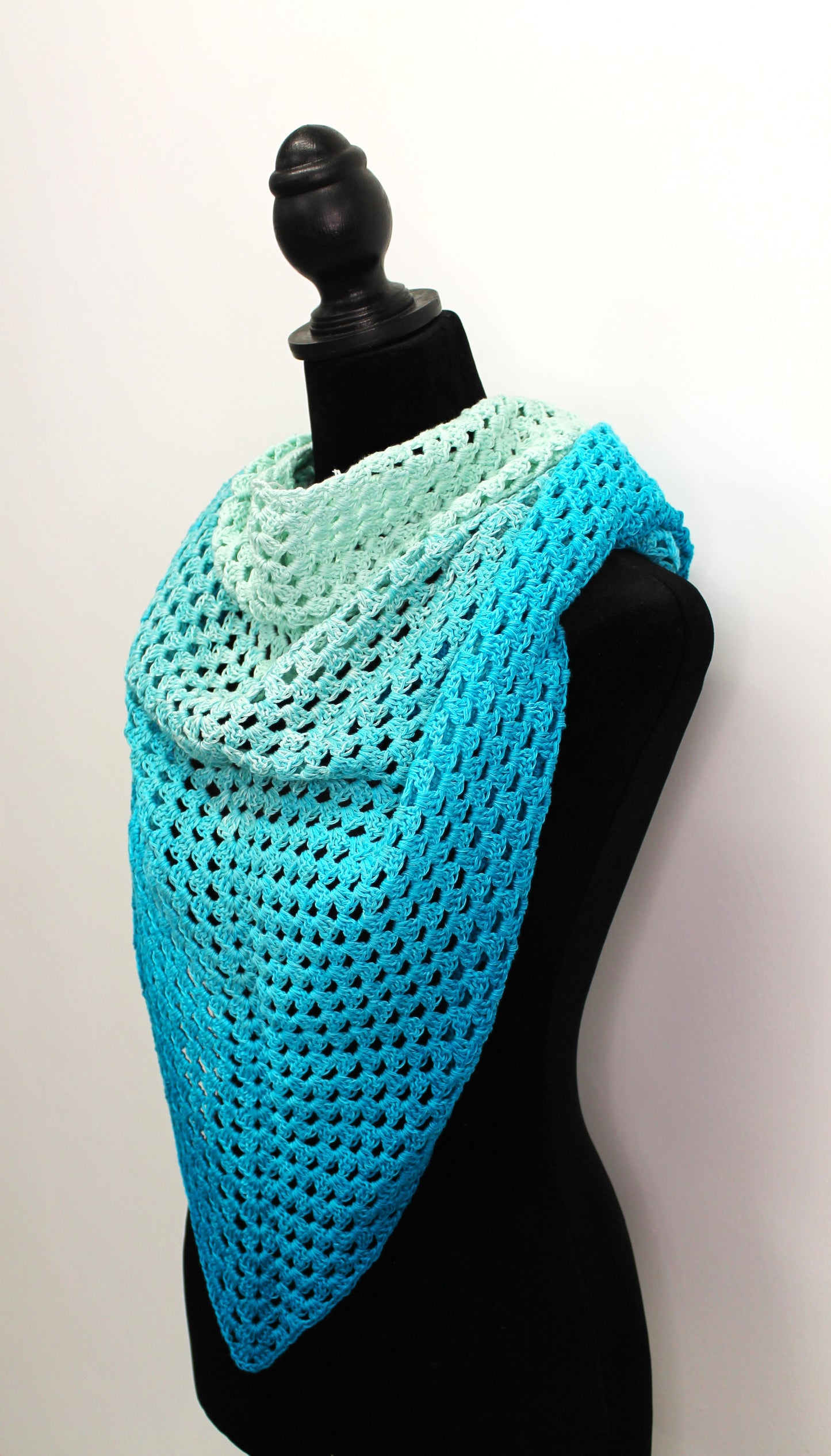 Triangle shawl