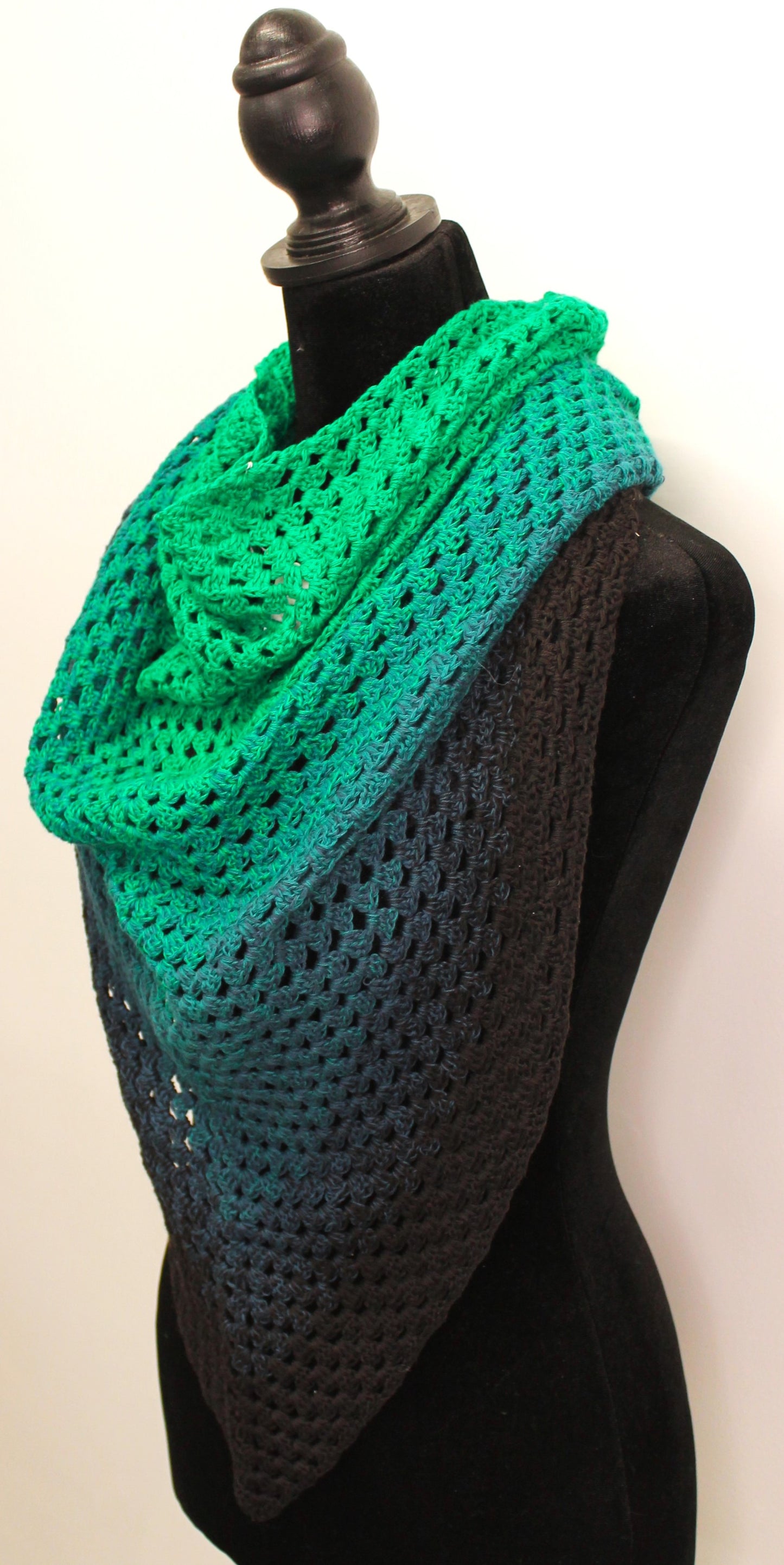 Triangle shawl